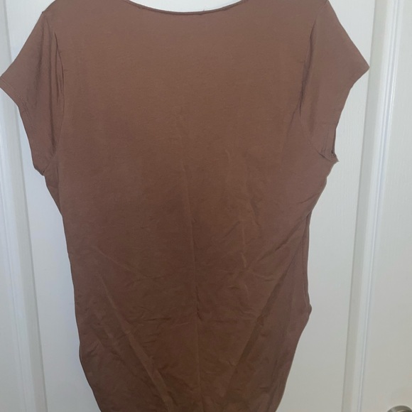 Old navy bodysuit - Picture 4 of 4